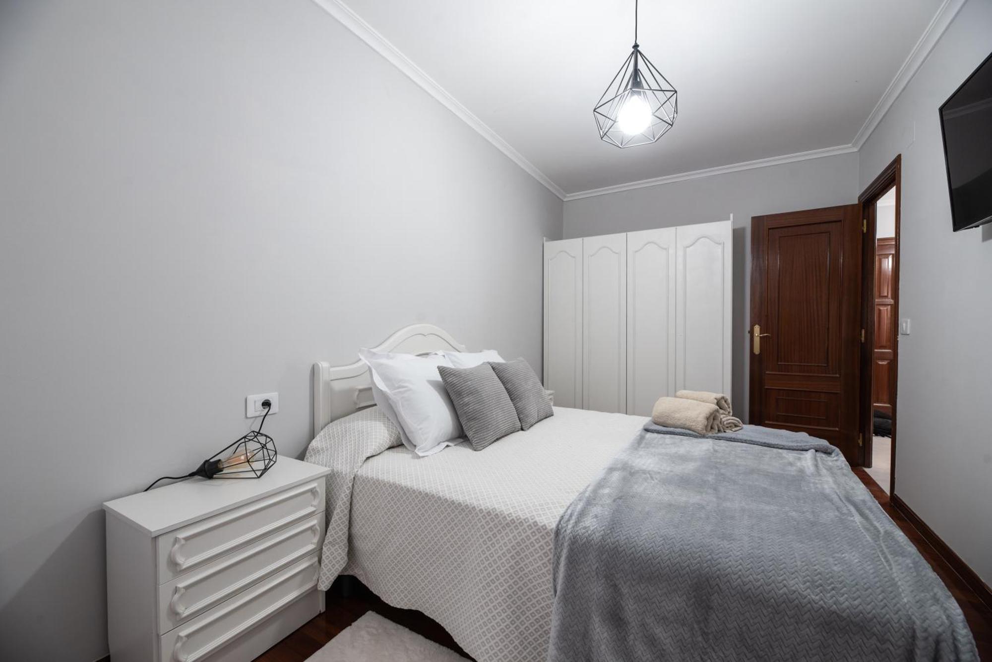 Apartamento Acogedor Centrico Монфорте-де-Лемос Экстерьер фото